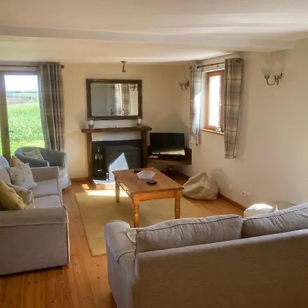 بيت للعطل La Besnerais Saint-Laurent-de-Terregatte