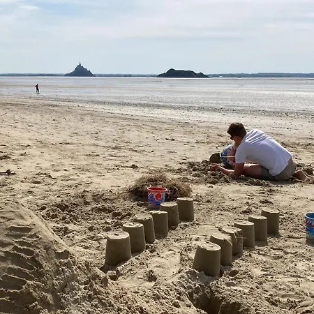 بيت للعطل La Besnerais Saint-Laurent-de-Terregatte